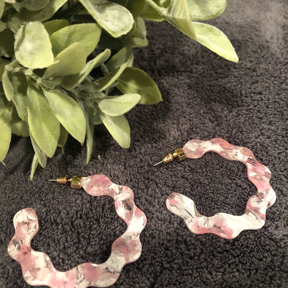 Hoop acrylic earrings
